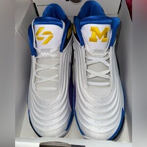 Jordan Luka 3’s exclusive University Michigan colorway